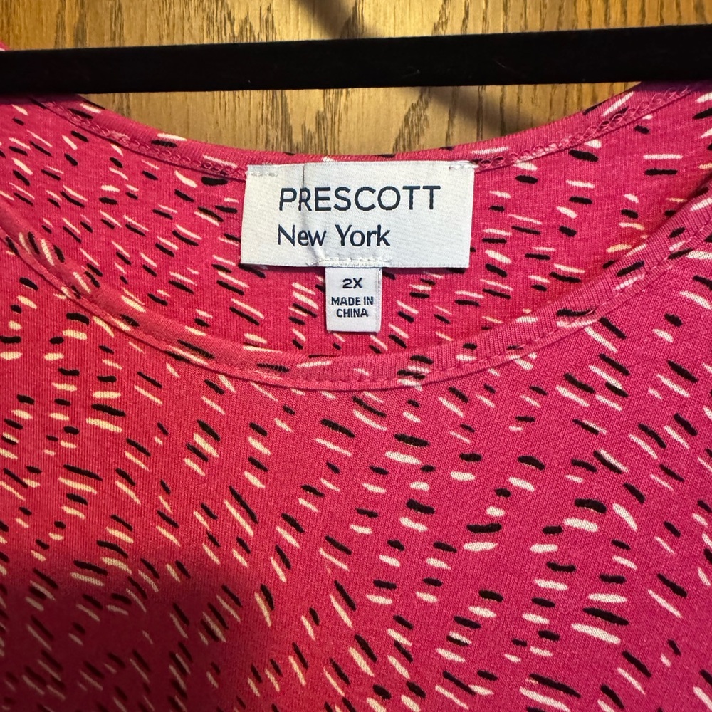 Scott Fuchsia Patterned Tunic Top - Picture 2 of 2